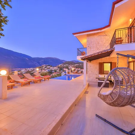 Sunshine, Peninsula Villa Kas